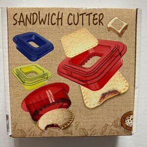 Sandwich Cutter & Sealer Set For Kids School Lunch Bear Shape New